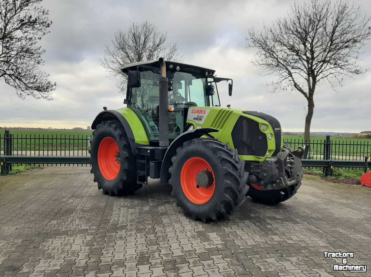 Claas Arion 640 CIS